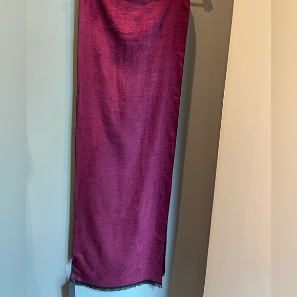 NWT Fullron Unisex long cashmere blend luxurious scarf reversible black burgundy - Picture 7 of 7